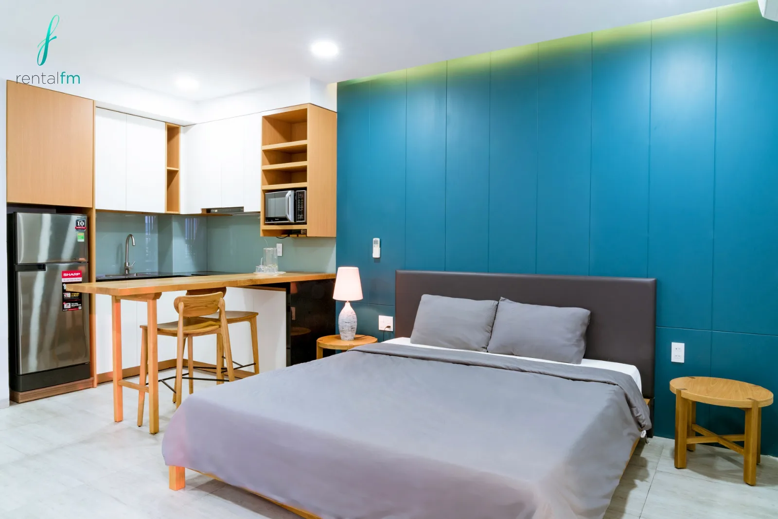 Dawn Apt (6A) – Balcony & Sea Breeze